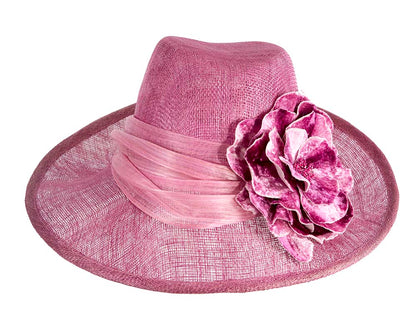 Elegant dusty pink hat with flower