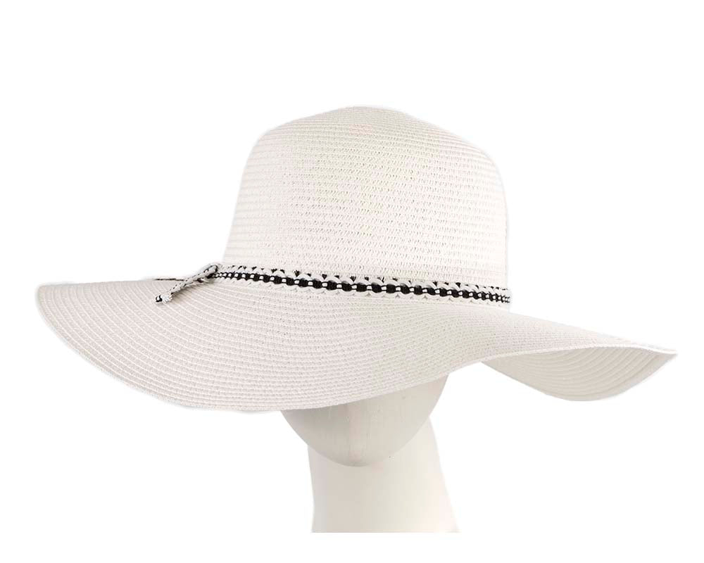 Wide brim white casual beach hat