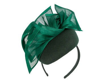 Bespoke green winter racing fascinator by Fillies Collection