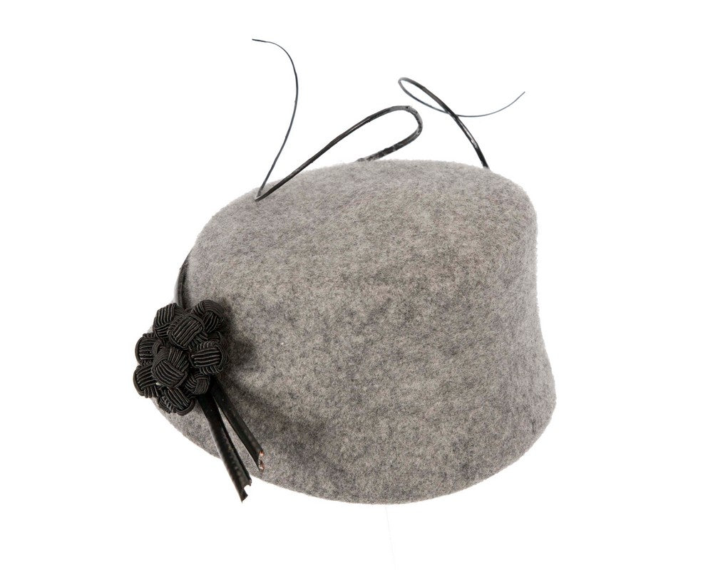 Bespoke grey winter racing fascinator by Fillies Collection