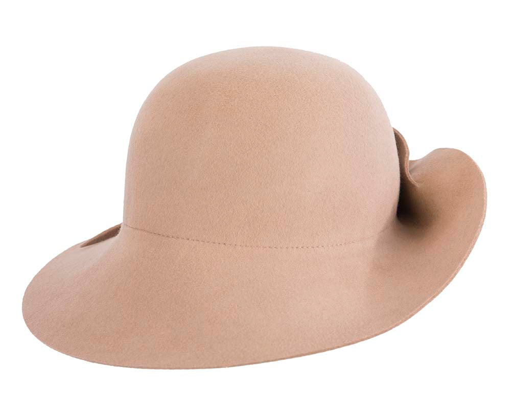 Exclusive wide brim beige felt hat by Max Alexander