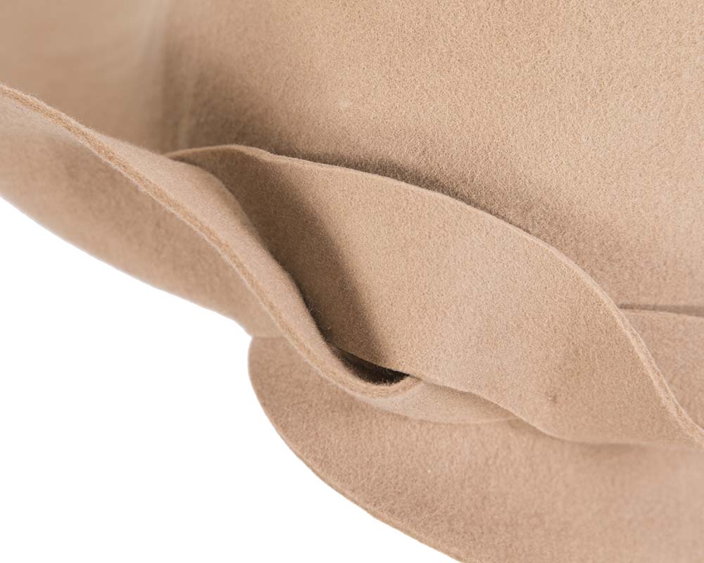 Exclusive wide brim beige felt hat by Max Alexander