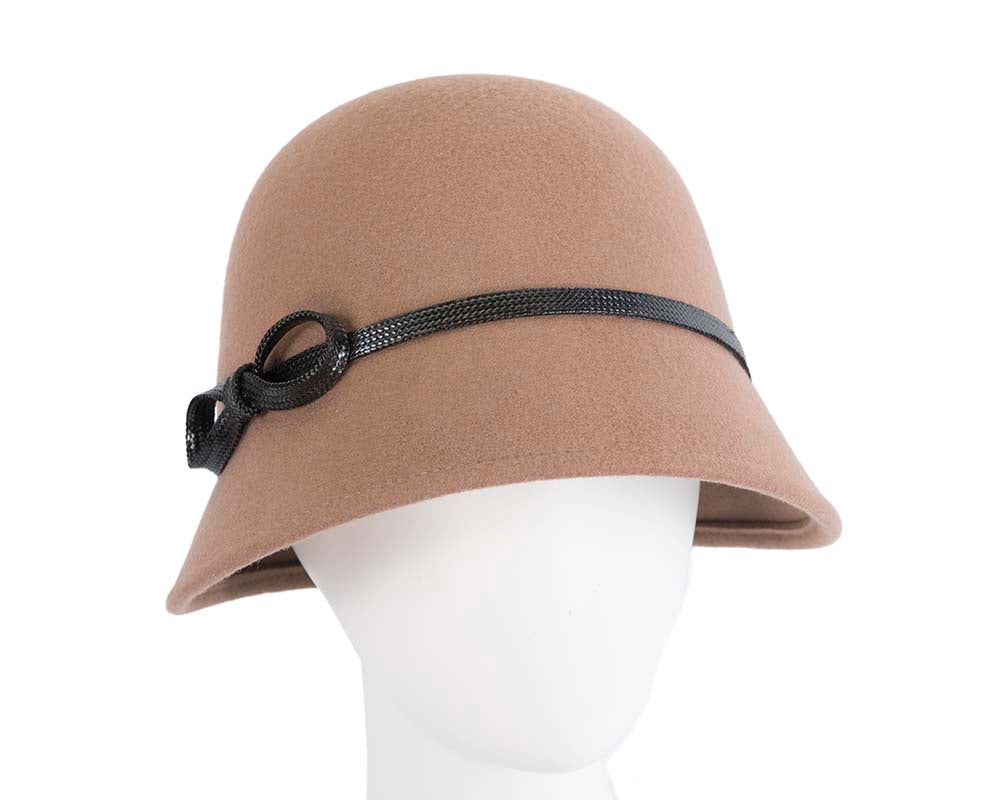 Beige felt bucket hat by Max Alexander