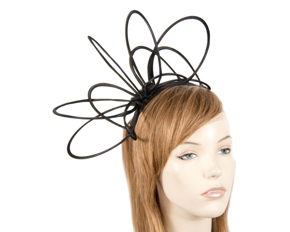 Astonishing black fascinator