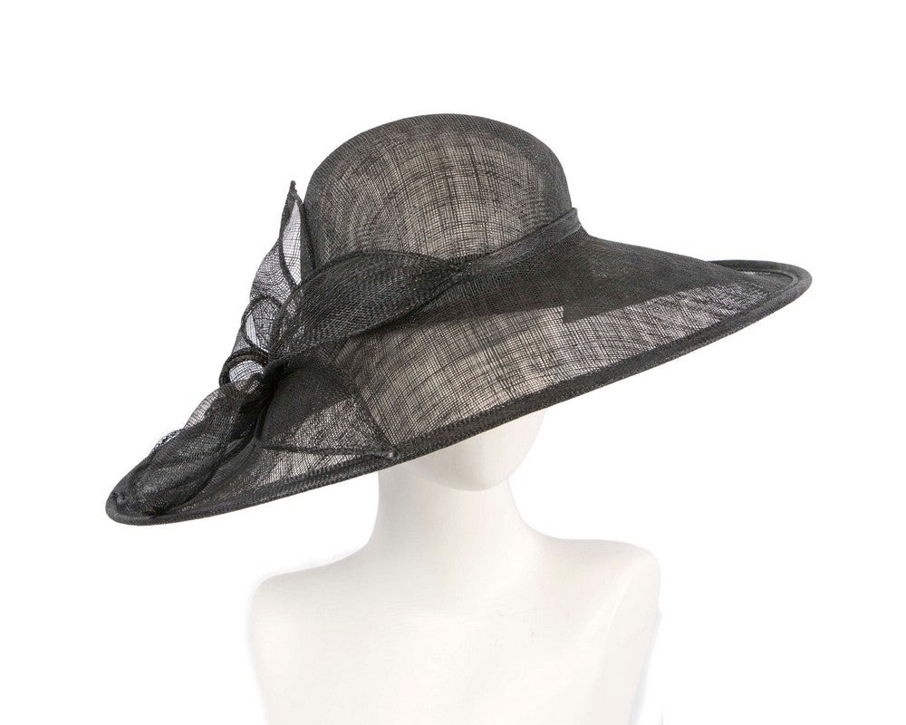 Black wide brim racing fashion hat by Max Alexander