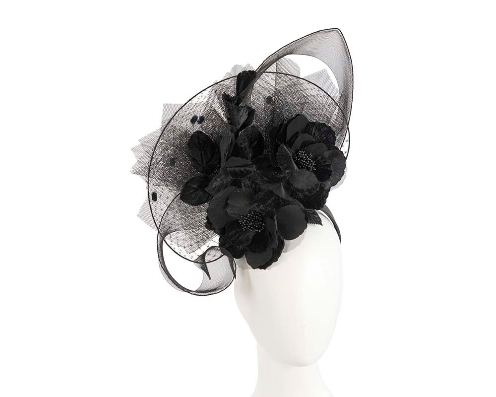 Bespoke black fascinator by Fillies Collection