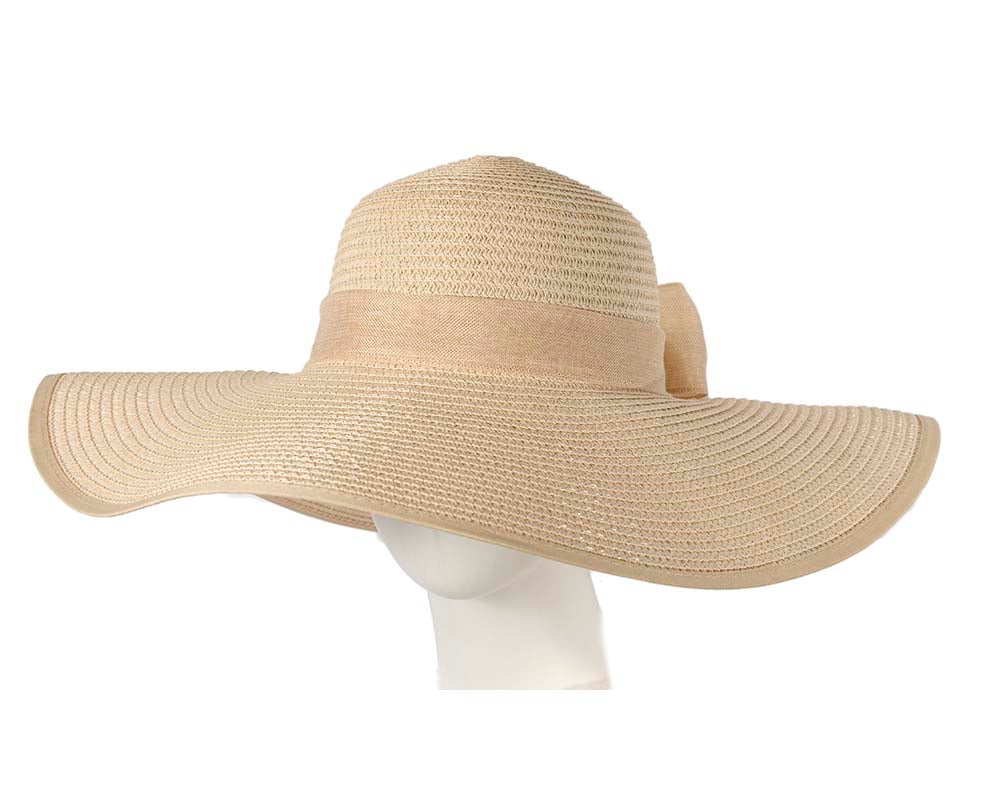 Natural wide brimmed ladies summer beach hat