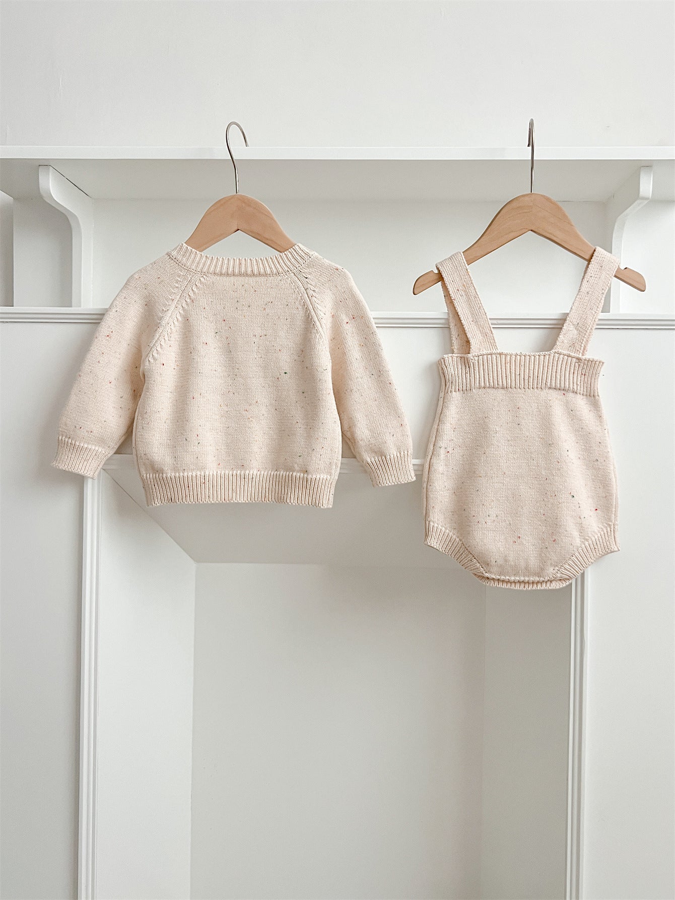 Arrival Autumn Baby Long Sleeves Solid Color Knitted Cardigan and Sleeveless Strap Bodysuits – Clothing Set