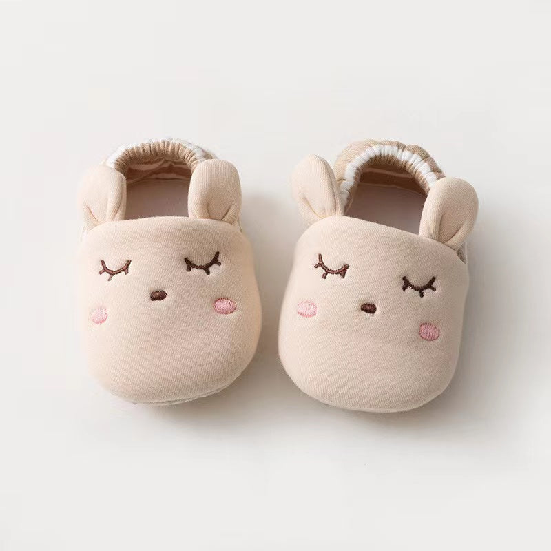 Baby Cartoon Animal Embroidered Graphic Cotton Filling Design Warm Toddle Shoes